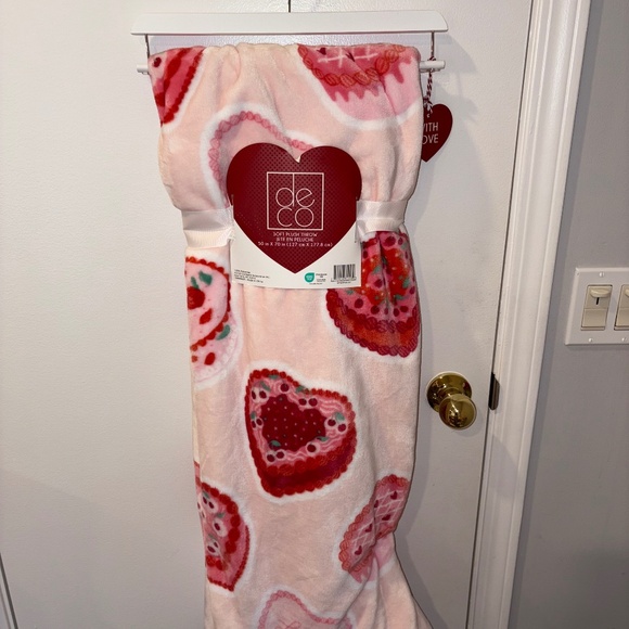 vintage cake plush throw blanket - Picture 1 of 2